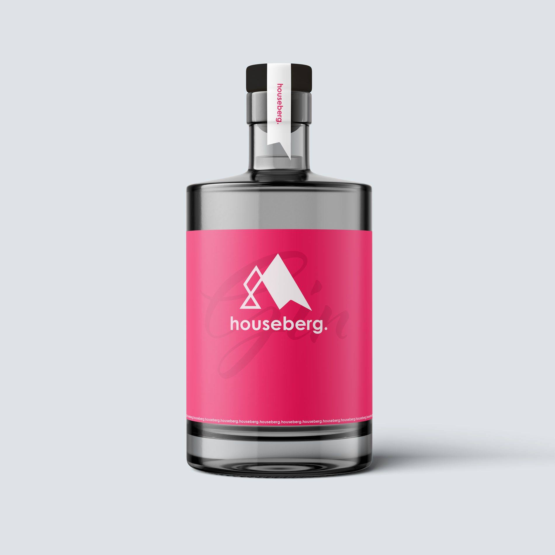 houseberg. Gin — Flaschendesign mit pinkfarbenem Etikett und Bergmarke